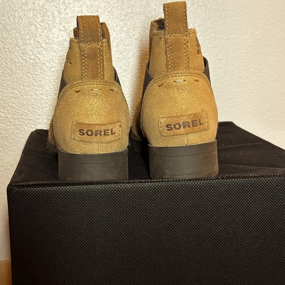 Sorel Emelie Chelsea Boots Beige Brown Suede Stretch Ankle women’s 5 - Picture 6 of 7